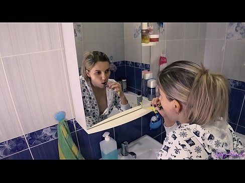 ❤️ Mae darnia gyda ifanc mewn pyjamas yn dod i ben cum llafar yn ass - letty du ☑ Porn caled atom ni cy.pornovore.ru